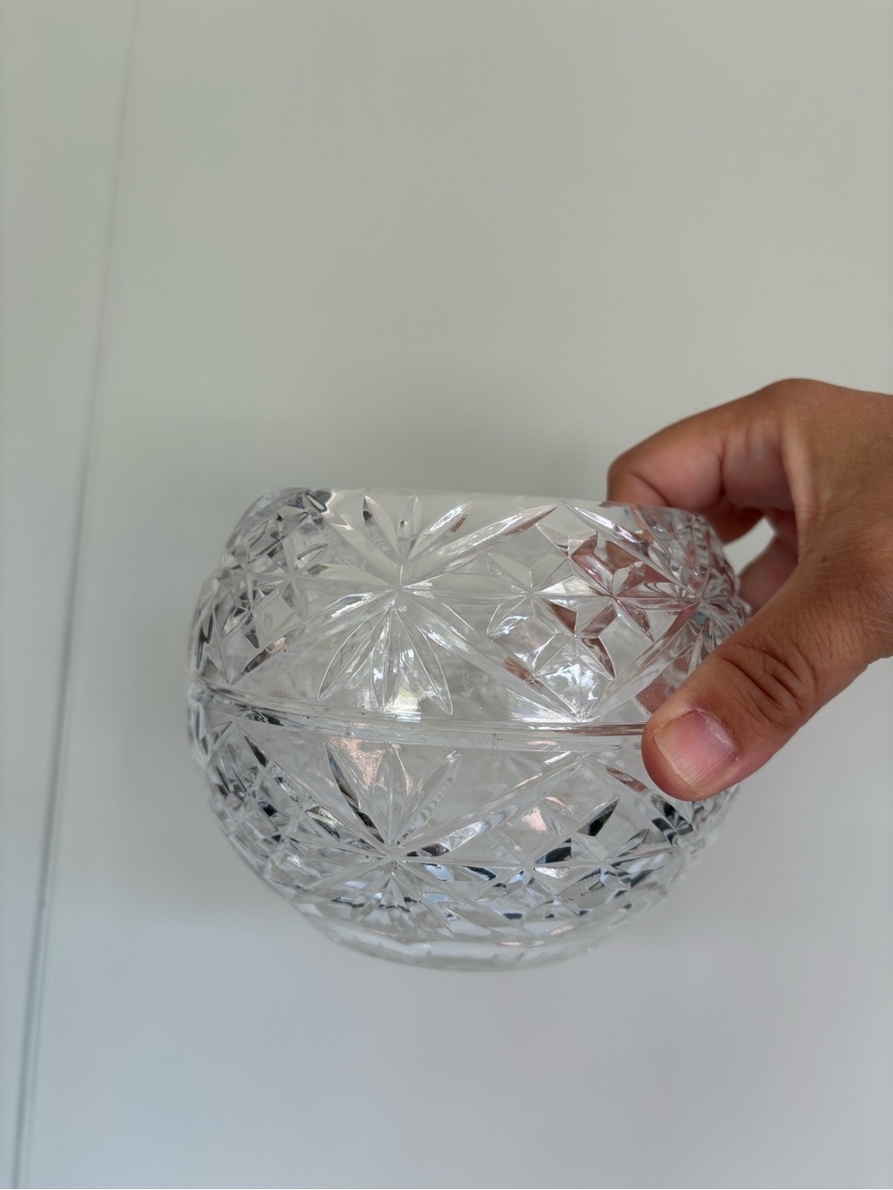 Vintage crystal ball
orb vase Clear Cut-Glass Decorative Bowl - White/Clear